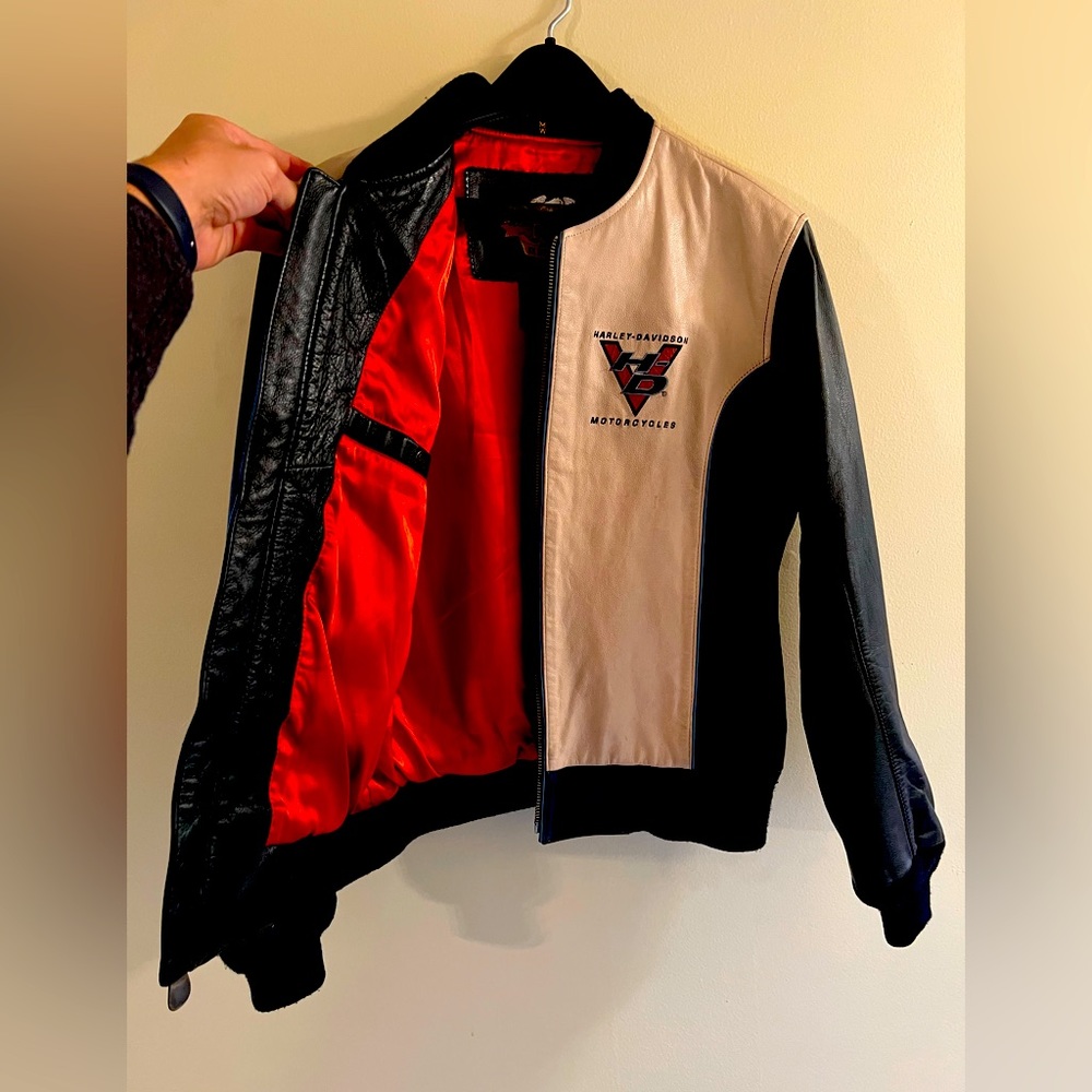 Vintage Harley Davidson Authentic leather jacket